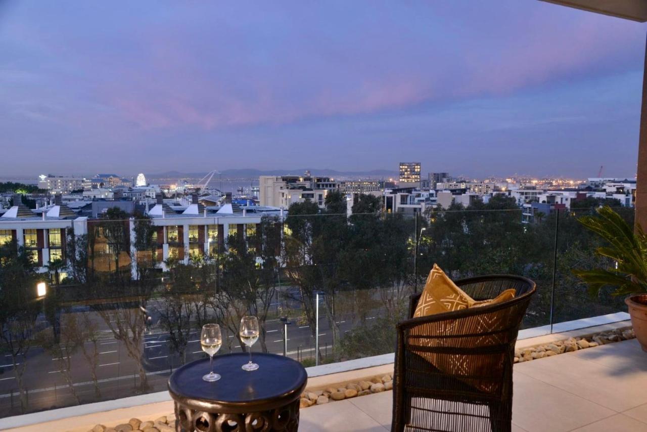 35 On Main By Stay In Luxury Le Cap Extérieur photo