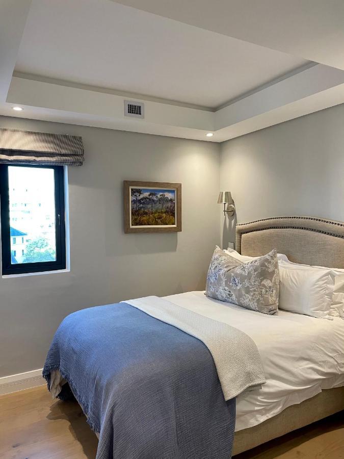 35 On Main By Stay In Luxury Le Cap Extérieur photo