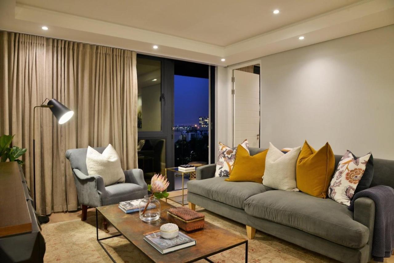 35 On Main By Stay In Luxury Le Cap Extérieur photo
