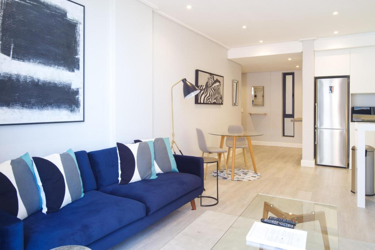 35 On Main By Stay In Luxury Le Cap Extérieur photo