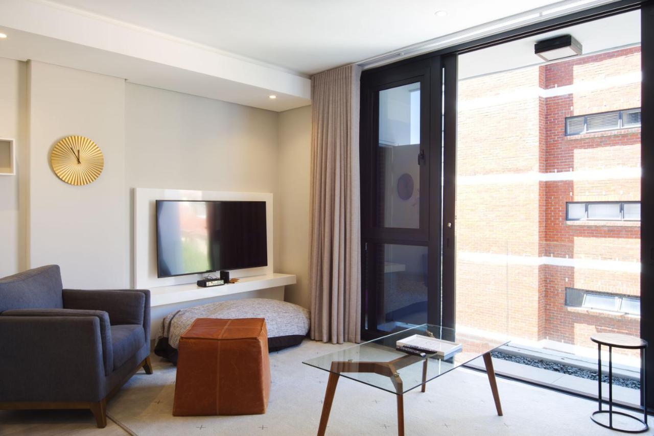 35 On Main By Stay In Luxury Le Cap Extérieur photo