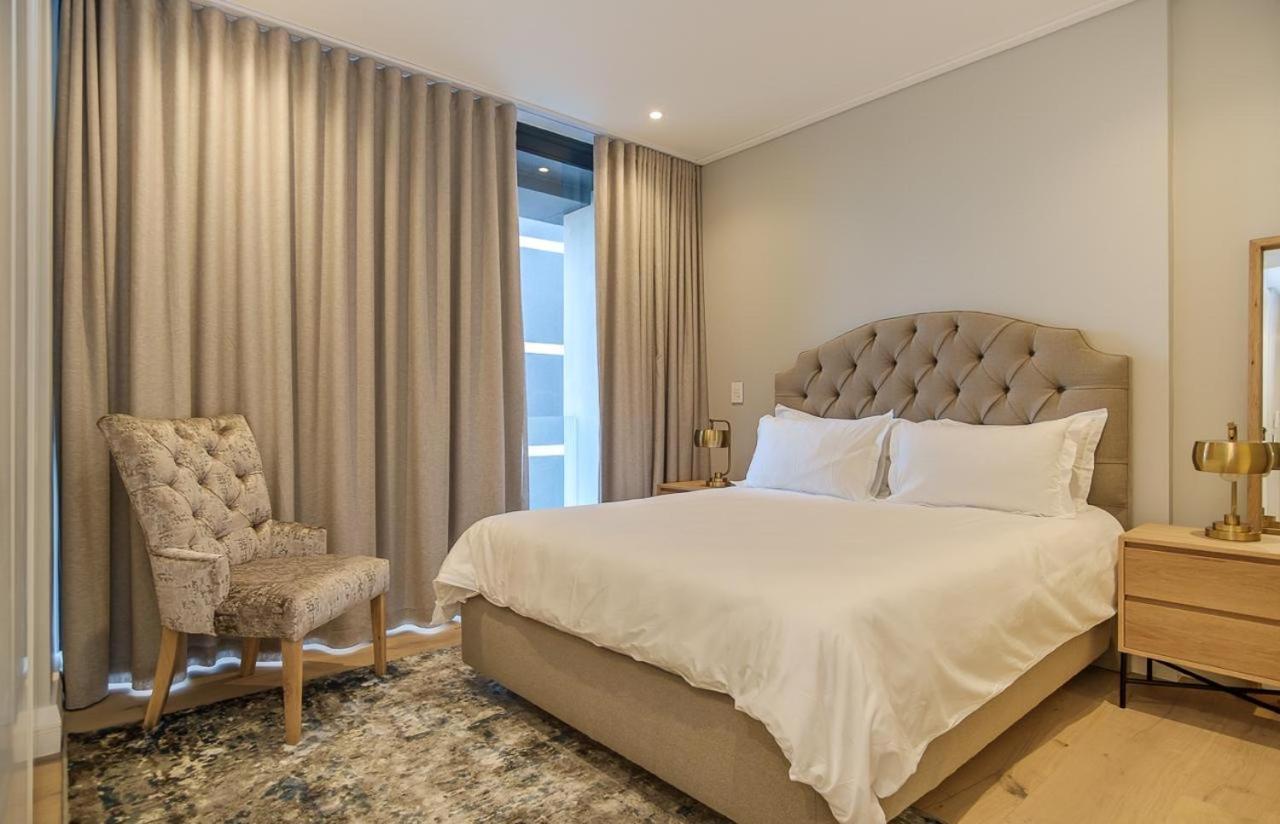 35 On Main By Stay In Luxury Le Cap Extérieur photo