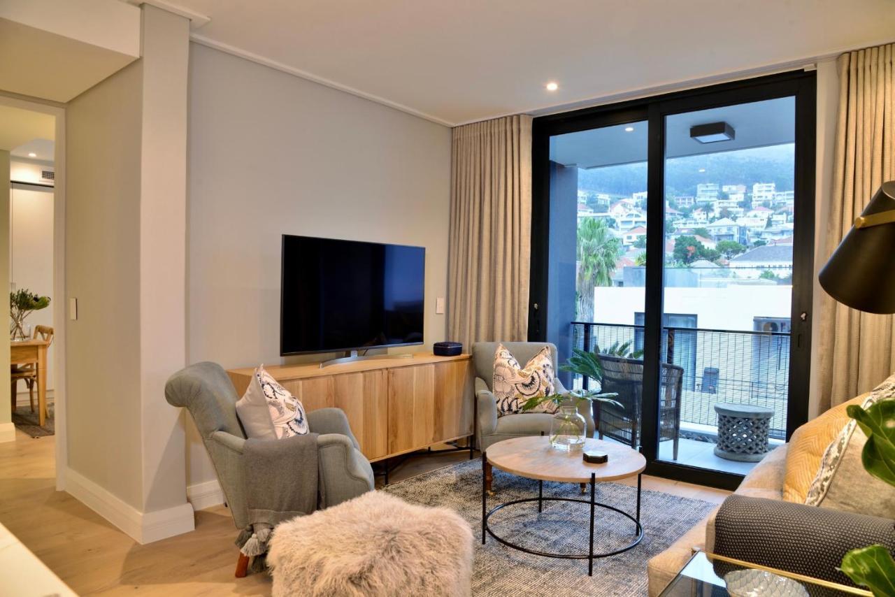 35 On Main By Stay In Luxury Le Cap Extérieur photo