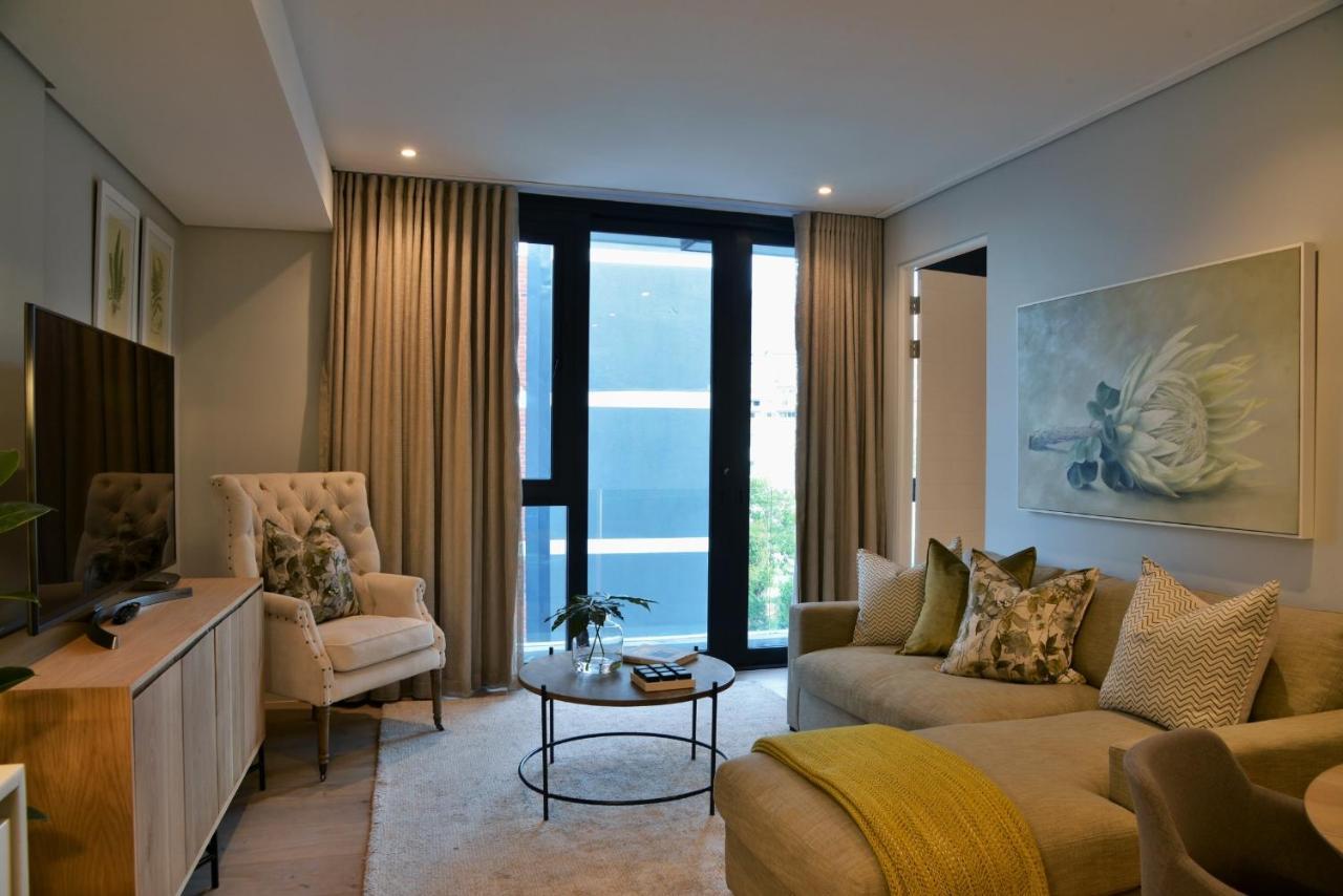 35 On Main By Stay In Luxury Le Cap Extérieur photo