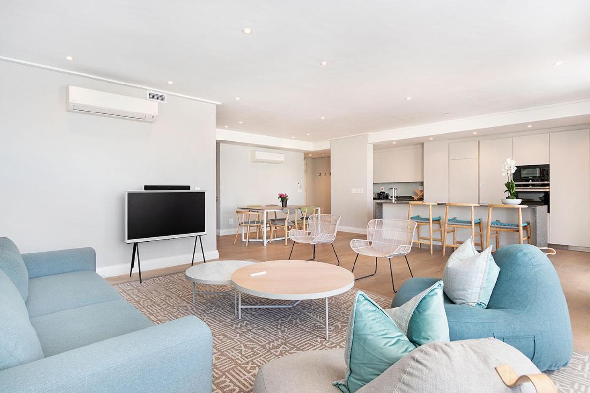 35 On Main By Stay In Luxury Le Cap Extérieur photo