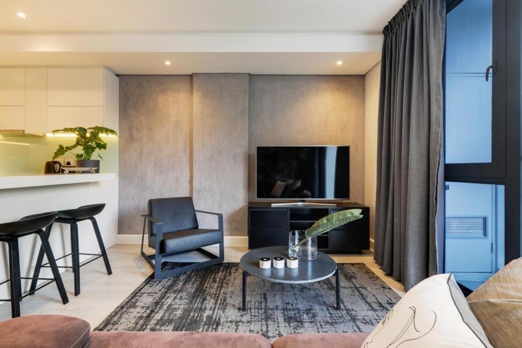 35 On Main By Stay In Luxury Le Cap Extérieur photo